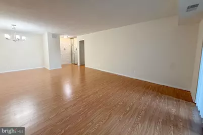 8370 Greensboro Drive #103, McLean, VA 22102 - Photo 3