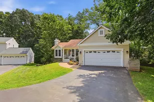 10799 Adare Dr, Fairfax, VA 22032 - Photo 3