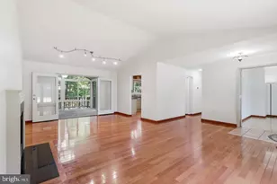 10799 Adare Dr, Fairfax, VA 22032 - Photo 9