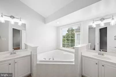 2821 Laura Gae Circle, Vienna, VA 22180 - Photo 19