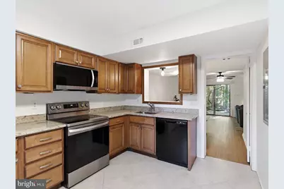 11908 Escalante Court, Reston, VA 20191 - Photo 7