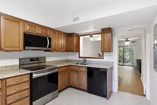 11908 Escalante Ct, Reston, VA 20191 - Photo 7