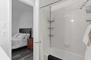 11908 Escalante Ct, Reston, VA 20191 - Photo 21