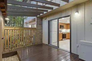 11908 Escalante Ct, Reston, VA 20191 - Photo 3