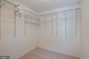 3048 Silent Valley Dr, Fairfax, VA 22031 - Photo 25