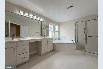 13353 Horsepen Woods Lane, Herndon, VA 20171 - Photo 35