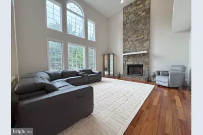 13353 Horsepen Woods Lane, Herndon, VA 20171 - Photo 9