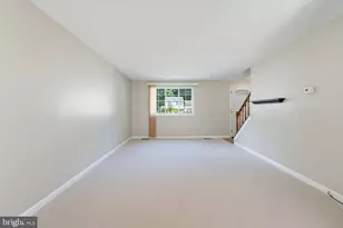 8467 Magic Tree Ct, Springfield, VA 22153 - Photo 5