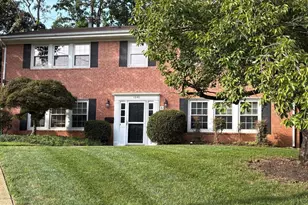 1040 Warbler, McLean, VA 22101 - Photo 1