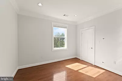 7406 Valleycrest Boulevard, Annandale, VA 22003 - Photo 27