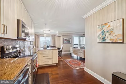 8350 Greensboro Drive #920, McLean, VA 22102 - Photo 9