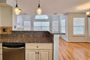 5605 Willoughby Newton Dr, Centreville, VA 20120 - Photo 13