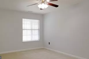 5605 Willoughby Newton Dr, Centreville, VA 20120 - Photo 17