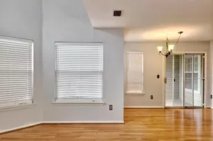 5605 Willoughby Newton Dr, Centreville, VA 20120 - Photo 7