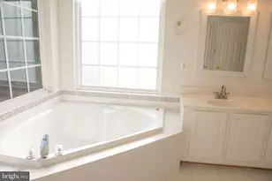 3347 Wilton Crest Ct, Alexandria, VA 22310 - Photo 15