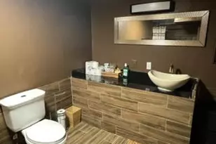 11104 Beach Mill Rd, Great Falls, VA 22066 - Photo 21