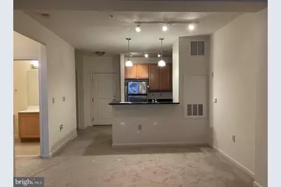 2665 Prosperity Avenue #216, Fairfax, VA 22031 - Photo 5