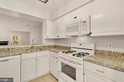 7553 Chrisland Cove, Falls Church, VA 22042 - Photo 7