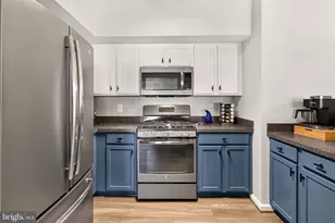 13363 Connor Dr, Centreville, VA 20120 - Photo 3