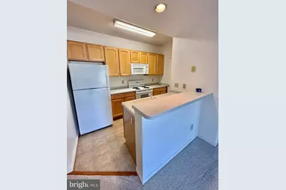 12155 Penderview Terrace #821, Fairfax, VA 22033 - Photo 7
