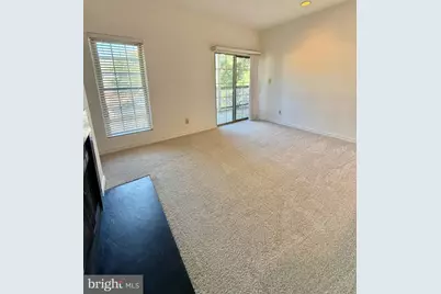 12155 Penderview Terrace #821, Fairfax, VA 22033 - Photo 3