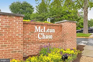 1935 Wilson Ln, McLean, VA 22102 - Photo 19