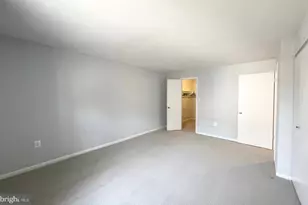1935 Wilson Ln, McLean, VA 22102 - Photo 11