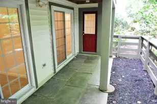 2221 Lovedale Ln, Reston, VA 20191 - Photo 5