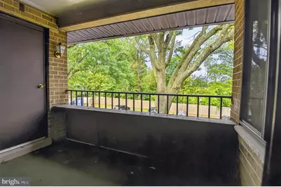 521 Florida Avenue #204, Herndon, VA 20170 - Photo 17