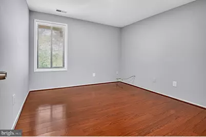 521 Florida Avenue #204, Herndon, VA 20170 - Photo 11