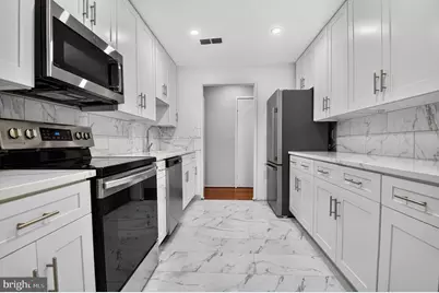 521 Florida Avenue #204, Herndon, VA 20170 - Photo 5
