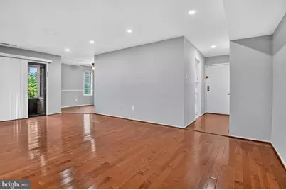 521 Florida Avenue #204, Herndon, VA 20170 - Photo 9