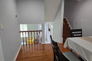 5876 Kara Pl, Burke, VA 22015 - Photo 7