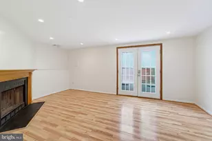 10305 Bridgetown Pl, Burke, VA 22015 - Photo 5