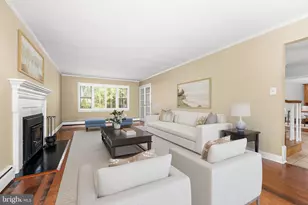 7851 Midday Ln, Alexandria, VA 22306 - Photo 3
