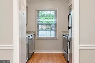 8414 Penshurst Dr, Springfield, VA 22152 - Photo 3