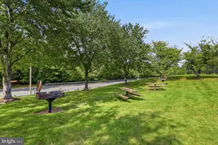 5629 Willoughby Newton Dr, Centreville, VA 20120 - Photo 29