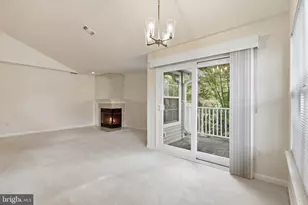 5629 Willoughby Newton Dr, Centreville, VA 20120 - Photo 9