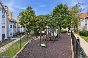 5629 Willoughby Newton Dr, Centreville, VA 20120 - Photo 27