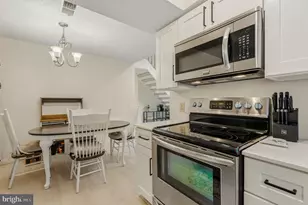 12010 Golf Ridge Ct, Fairfax, VA 22033 - Photo 19