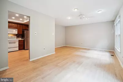 8021 Bethelen Woods Lane, Springfield, VA 22153 - Photo 13