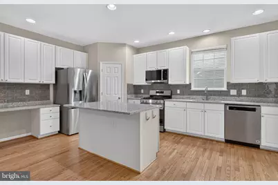6585 McKenna Way, Alexandria, VA 22315 - Photo 17