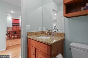 2729 Pembsly Dr, Vienna, VA 22181 - Photo 13