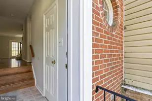 9659 Franklin Woods Pl, Lorton, VA 22079 - Photo 7