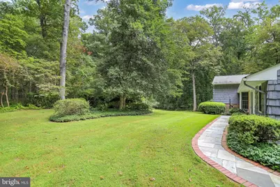1075 Manning Street, Great Falls, VA 22066 - Photo 9