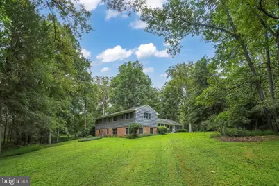 1075 Manning Street, Great Falls, VA 22066 - Photo 5