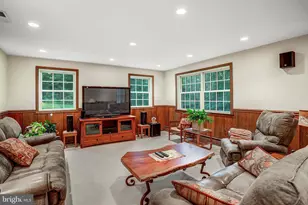 1075 Manning St, Great Falls, VA 22066 - Photo 39