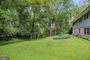 1075 Manning St, Great Falls, VA 22066 - Photo 51