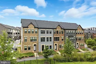 13220 Lake Waterview Wy, Herndon, VA 20171 - Photo 3