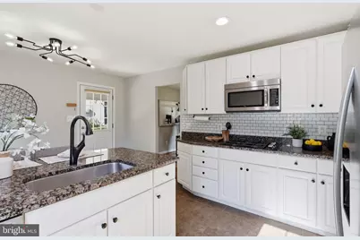 5215 Lighthorne Road, Burke, VA 22015 - Photo 5